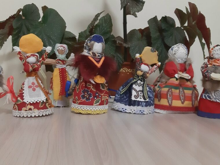Ждём желающих сделать кукол Масленица в следующем году, а у на получились вот такие уже… — фото 1