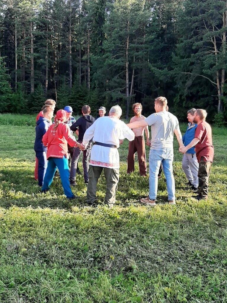 Друзья, благодарим всех, кто пришёл на наш праздник "Купала", не побоявшись погоды — фото 4