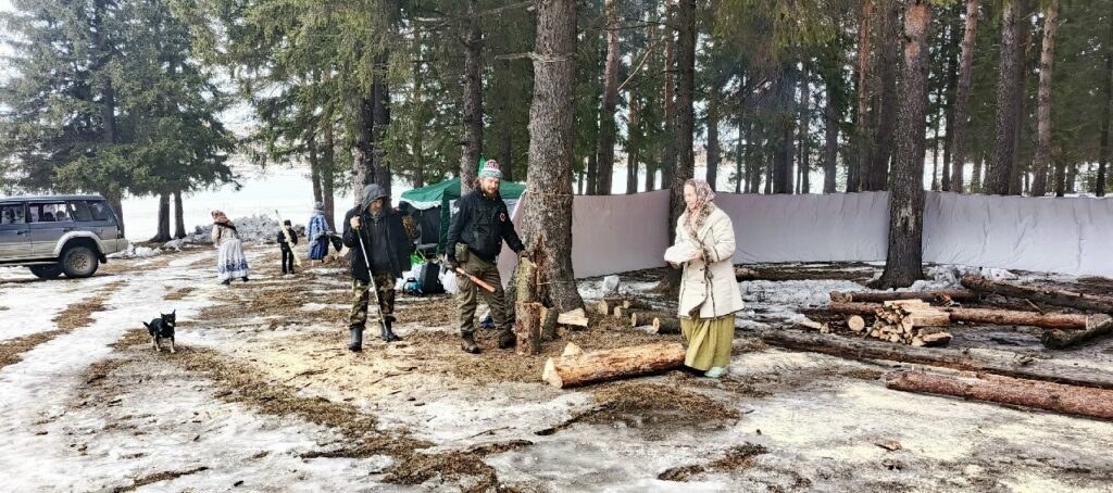 А наша поляна уже вовсю готовится встречать гостей! — фото 3