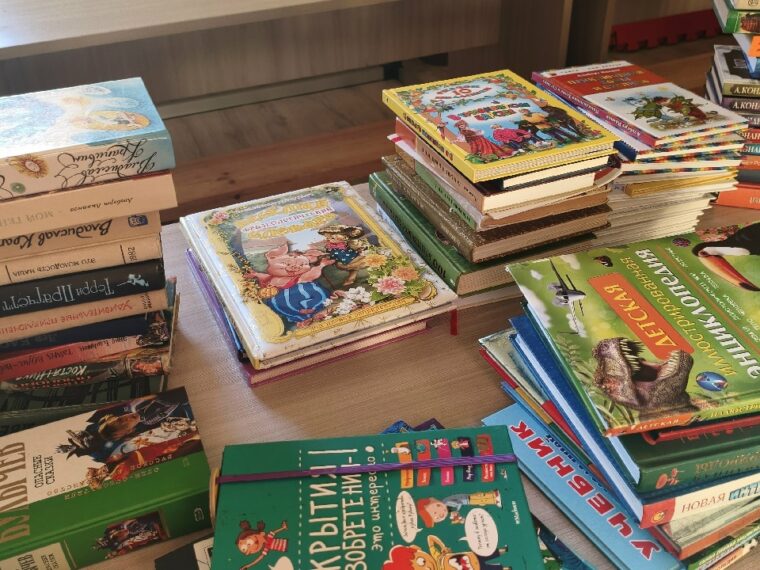 Библиотека Центра Славянских традиций пополнилась новыми книжками Появилось много детских… — фото 1